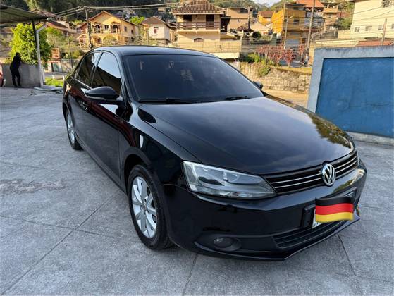 VOLKSWAGEN JETTA 2.0 COMFORTLINE FLEX 4P MANUAL